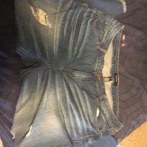 Refuge distressed jeans